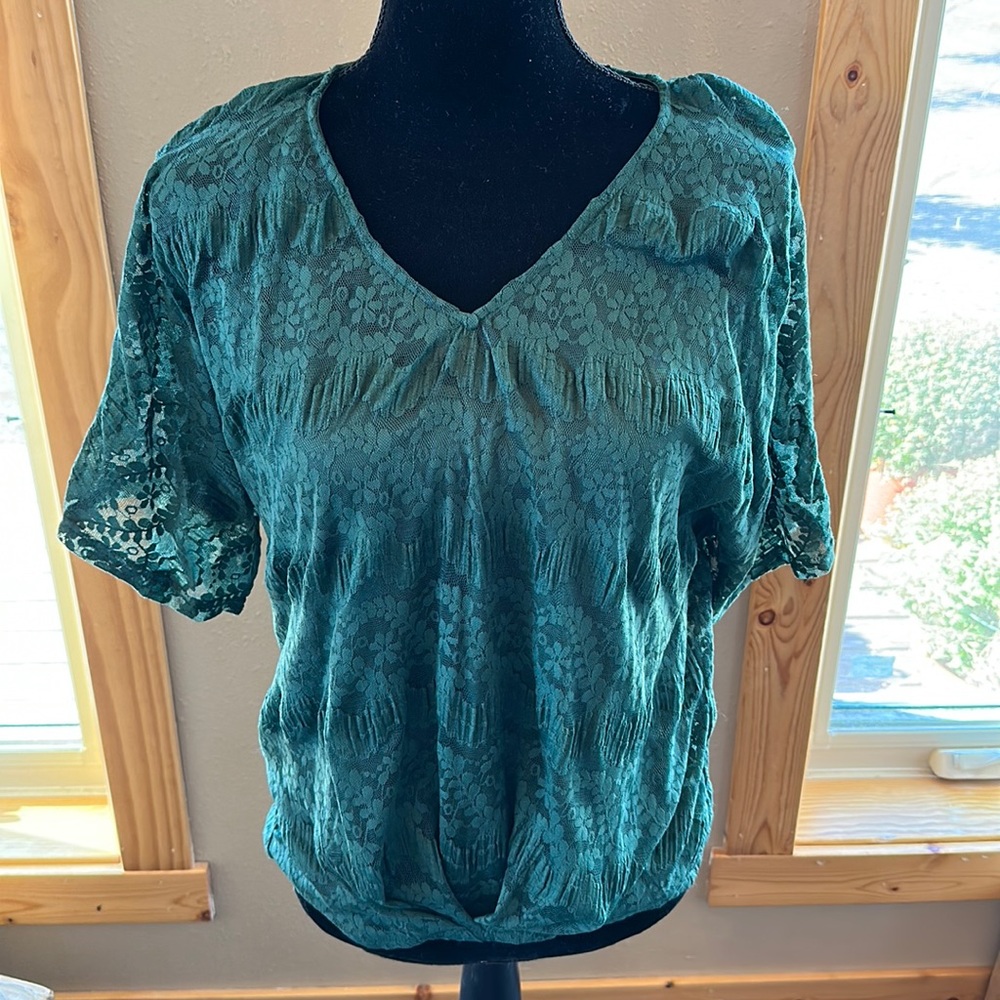 NWT Daytrip lace top